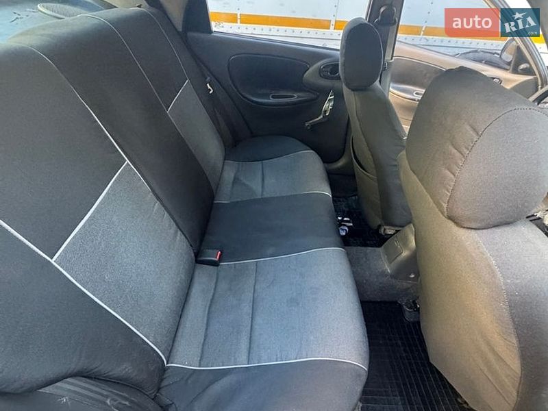 Седан Daewoo Sens 2004 в Киеве