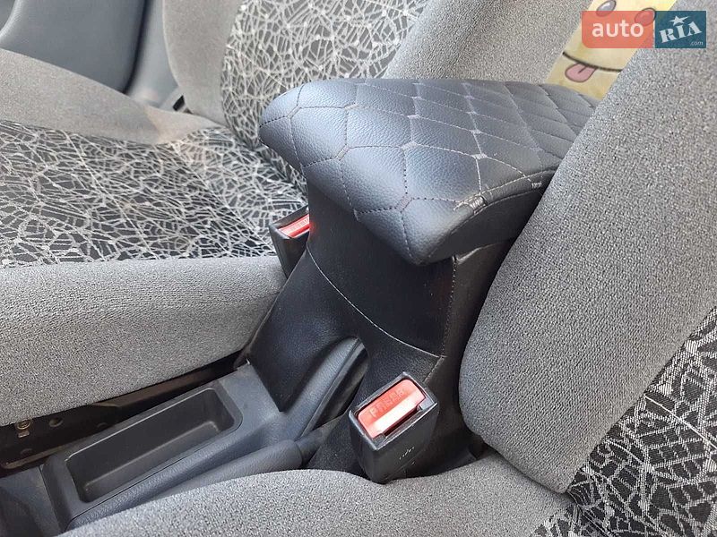 Седан Daewoo Sens 2011 в Запорожье