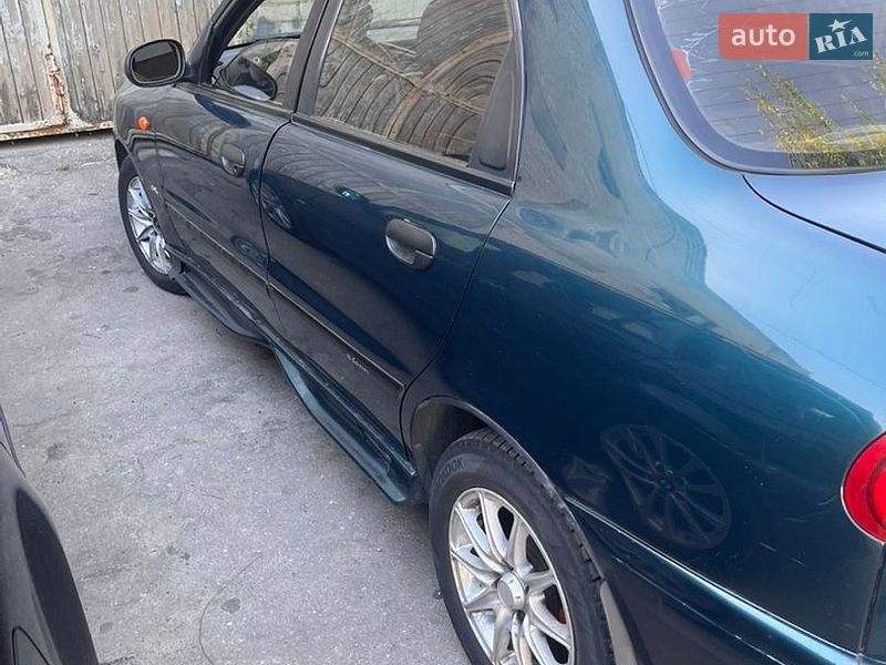 Седан Daewoo Sens 2004 в Запоріжжі