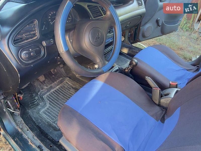 Седан Daewoo Sens 2006 в Тростянці
