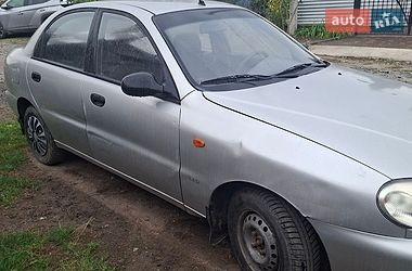 Седан Daewoo Sens 2004 в Волочиську