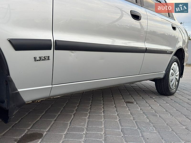 Седан Daewoo Sens 2004 в Кременчуці