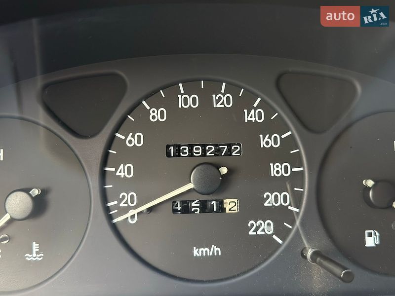 Седан Daewoo Sens 2004 в Кременчуці