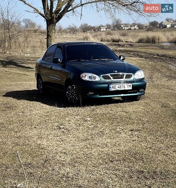 Седан Daewoo Sens 2004 в Синельниковому