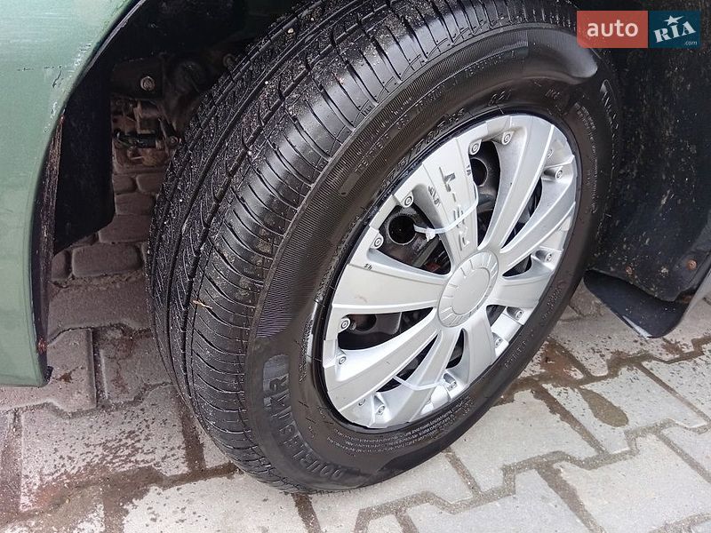 Хэтчбек Daewoo Sens 2011 в Новояворовске
