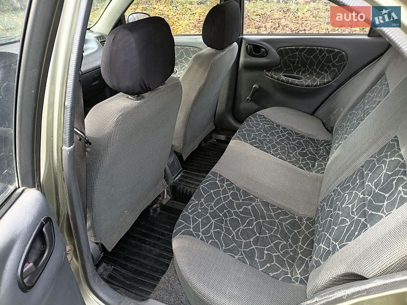 Седан Daewoo Sens 2003 в Смілі
