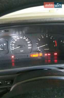 Седан Daewoo Super Salon 1996 в Яготине