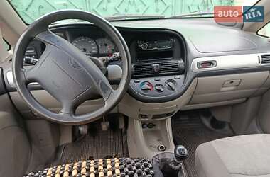 Минивэн Daewoo Tacuma 2003 в 