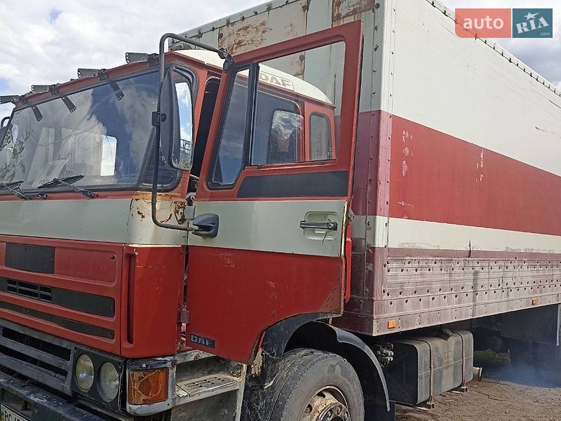 Грузовой фургон DAF 2100 1988 в Львове