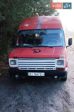 Вантажний фургон DAF 400 груз. 1992 в Володарці