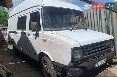Вантажопасажирський фургон DAF 400 1990 в Червоногригорівці