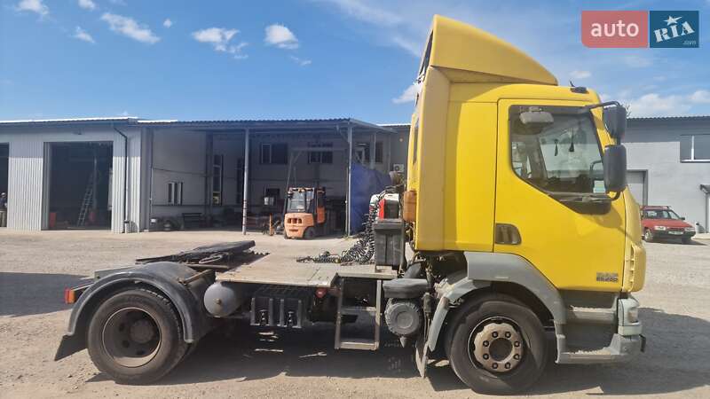 Тягач DAF 55 2013 в Киеве фото Тягач DAF 55 2013 в Киеве