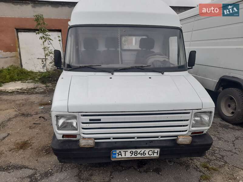 Мінівен DAF 600 1992 в Славуті