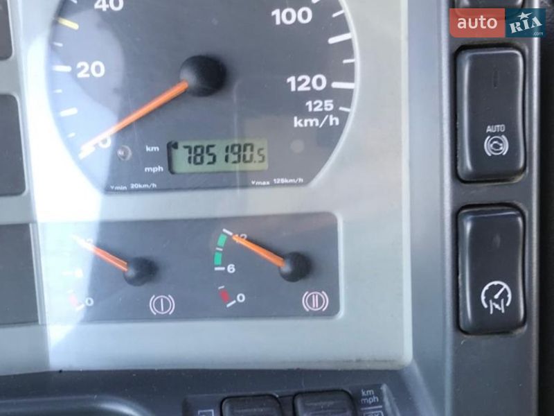 Мінівен DAF 600 2001 в Харкові