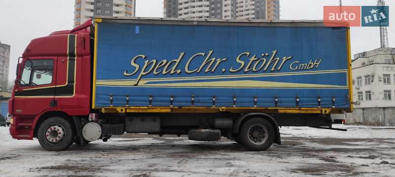 Контейнеровоз DAF 75 2002 в Киеве