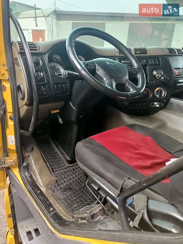 Тягач DAF 85 2011 в Володарці