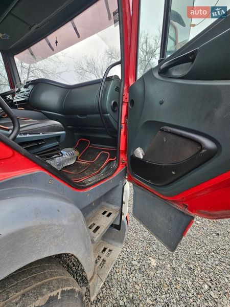 Тягач DAF 85 2005 в Кривом Роге