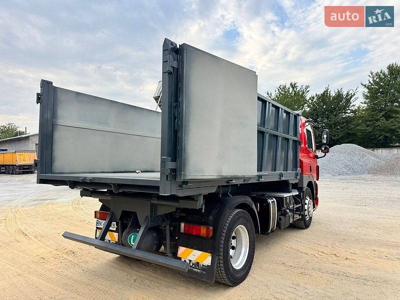 Самосвал DAF 85 2011 в Ровно