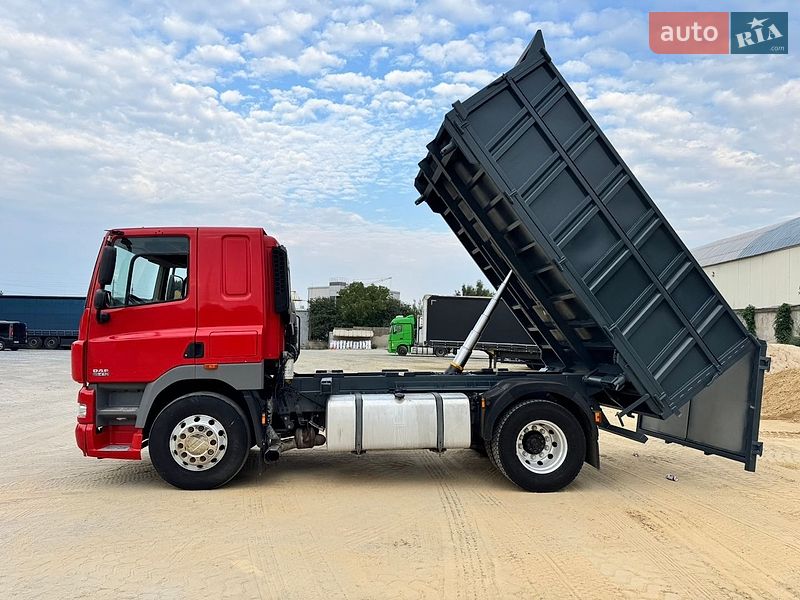Самосвал DAF 85 2011 в Ровно