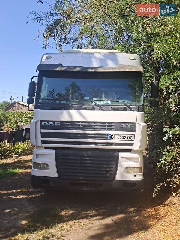 Тягач DAF 95 2004 в Одессе