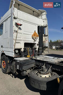 Тягач DAF 95 2002 в 