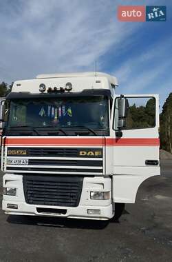 Тягач DAF 95 2000 в Шепетовке