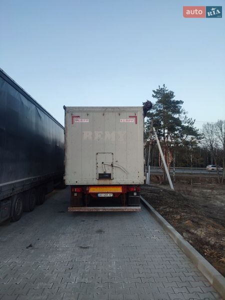 Самосвал DAF 95 2003 в Буче