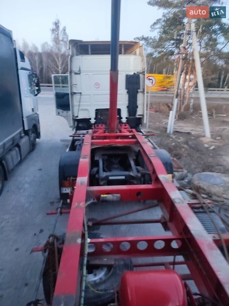 Самосвал DAF 95 2003 в Буче