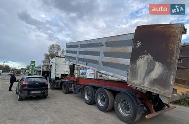 Самосвал DAF 95 2007 в Чорткове