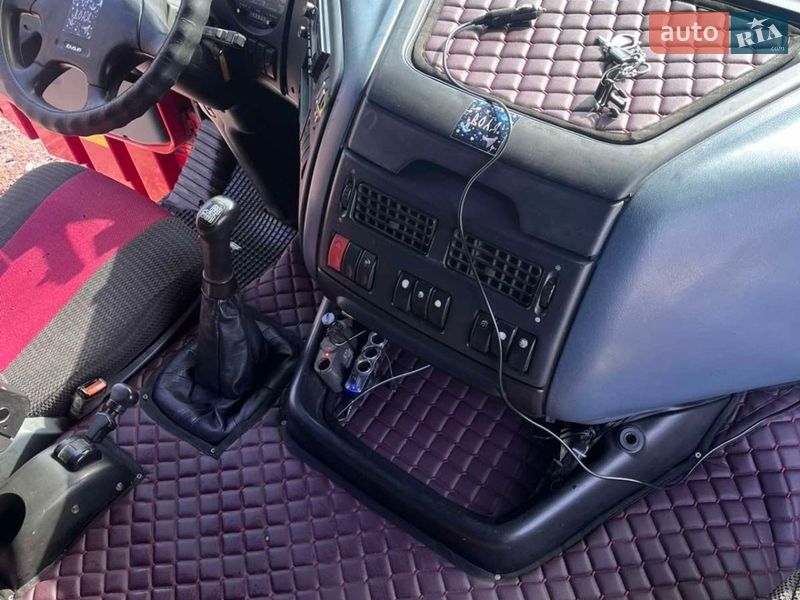 Тягач DAF 95 1999 в Каменец-Подольском