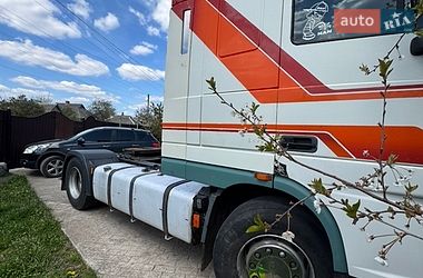 Тягач DAF 95 2000 в Миргороде