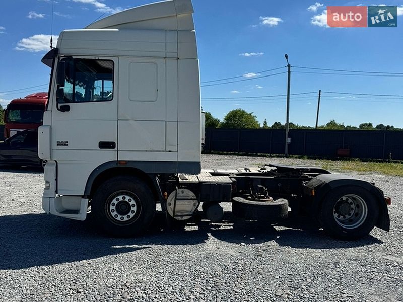 Тягач DAF 95 2006 в Ровно