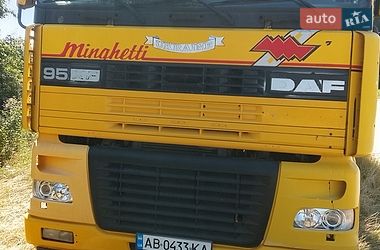 Тягач DAF 95 2002 в Тиврову