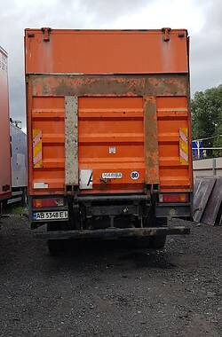 Грузовой фургон DAF AE 2001 в 