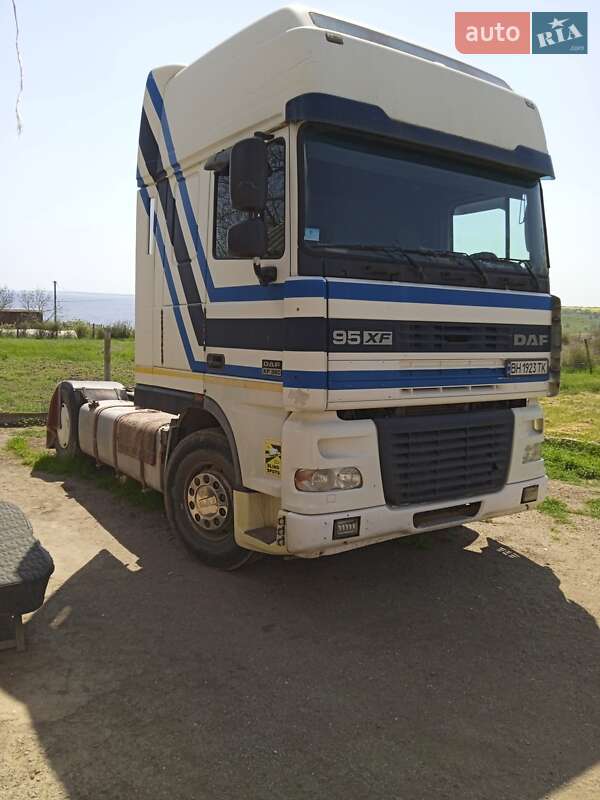Тягач DAF AE 2000 в Николаеве