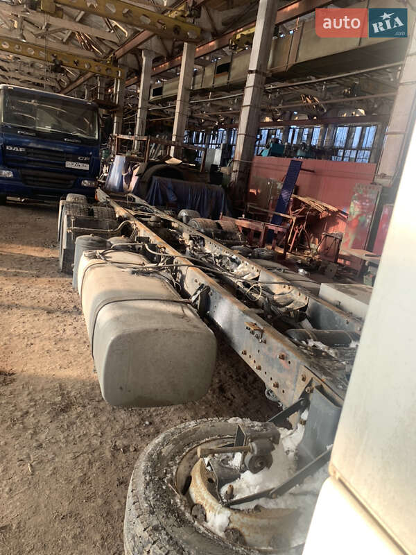 Шасси DAF AE 2003 в Казатине