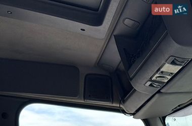 Вантажний фургон DAF AE 2004 в Прилуках