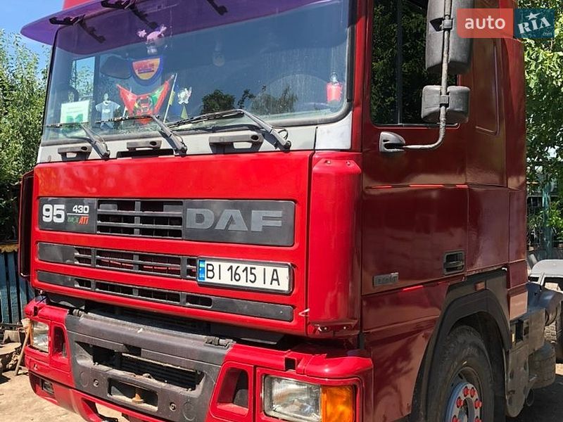 Тягач DAF ATI 1997 в Золотоноше