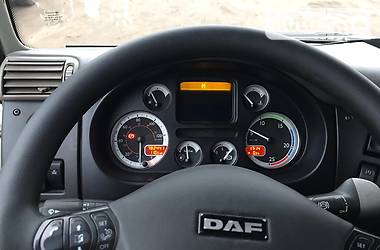 Тягач DAF CF 85 2010 в Костополе