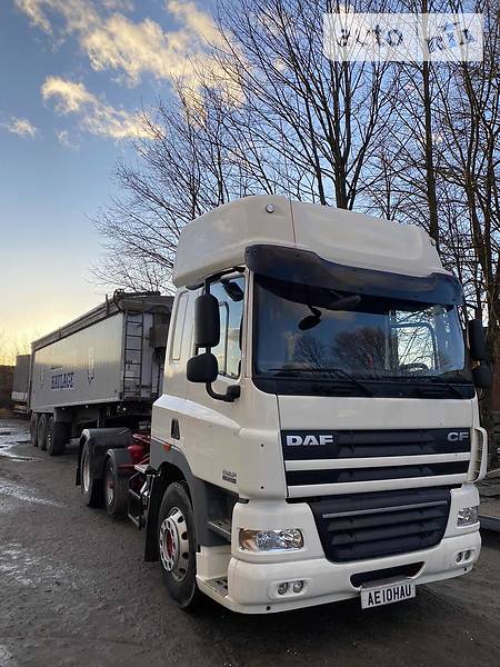 Тягач DAF CF 85 2010 в Костополе