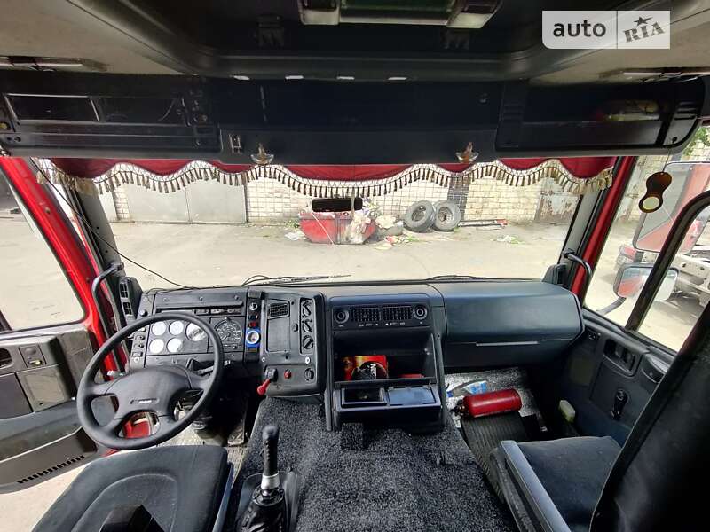 Тягач DAF CF 85 2001 в Новой Одессе