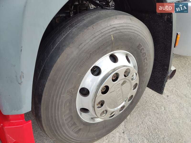 Тягач DAF CF 85 2011 в Славуте