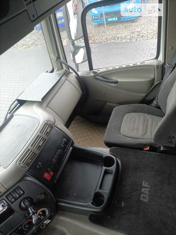 Тягач DAF CF 85 2011 в Чернівцях