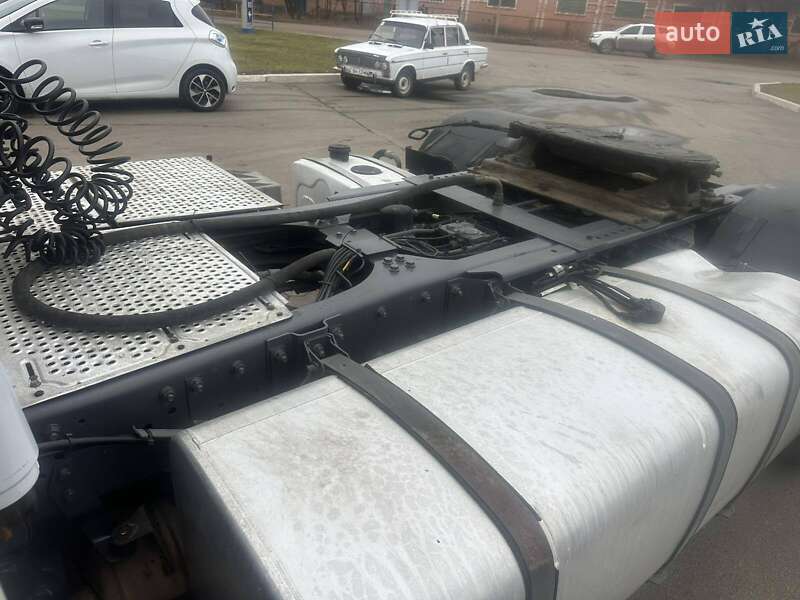 Тягач DAF CF 85 2011 в Прилуках
