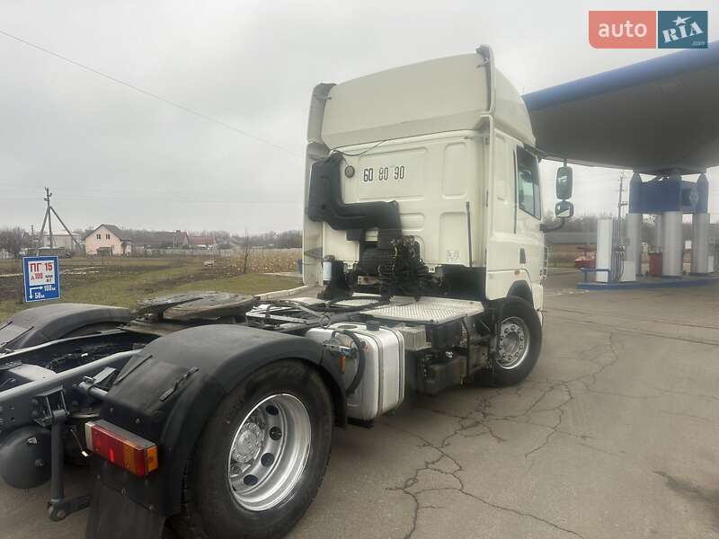 Тягач DAF CF 85 2011 в Прилуках