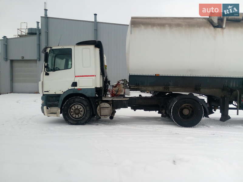 Тягач DAF CF 85 2006 в Дніпрі