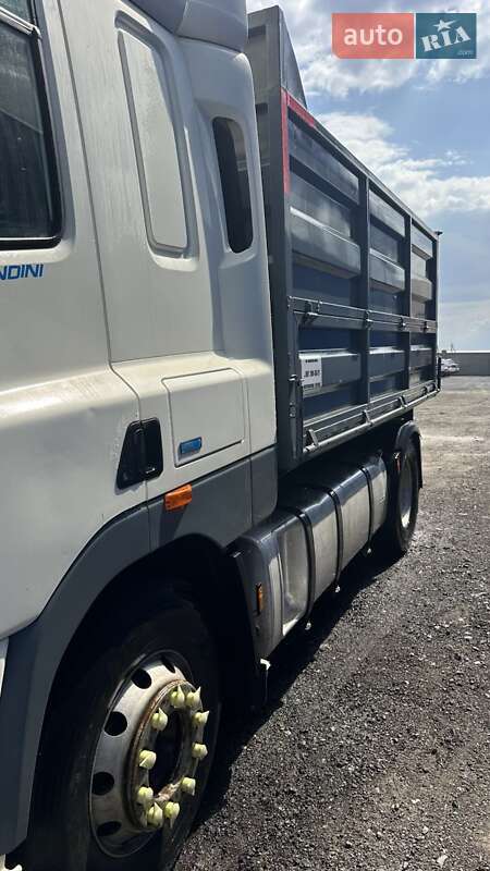Самосвал DAF CF 85 2013 в Ровно