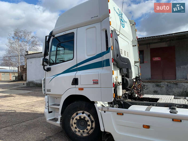 Тягач DAF CF 85 2011 в Львове