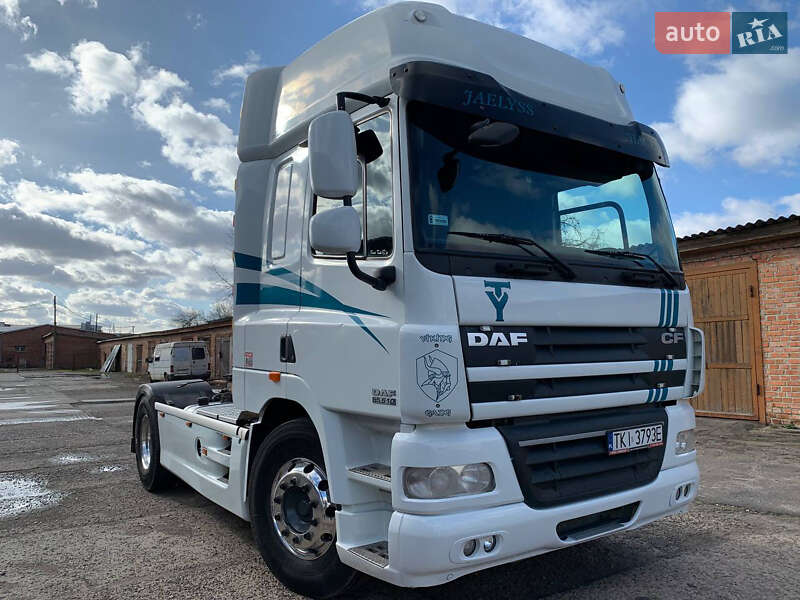 Тягач DAF CF 85 2011 в Львове