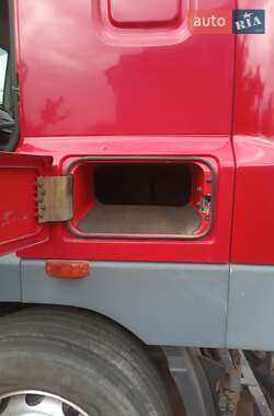 Тягач DAF CF 85 2012 в 